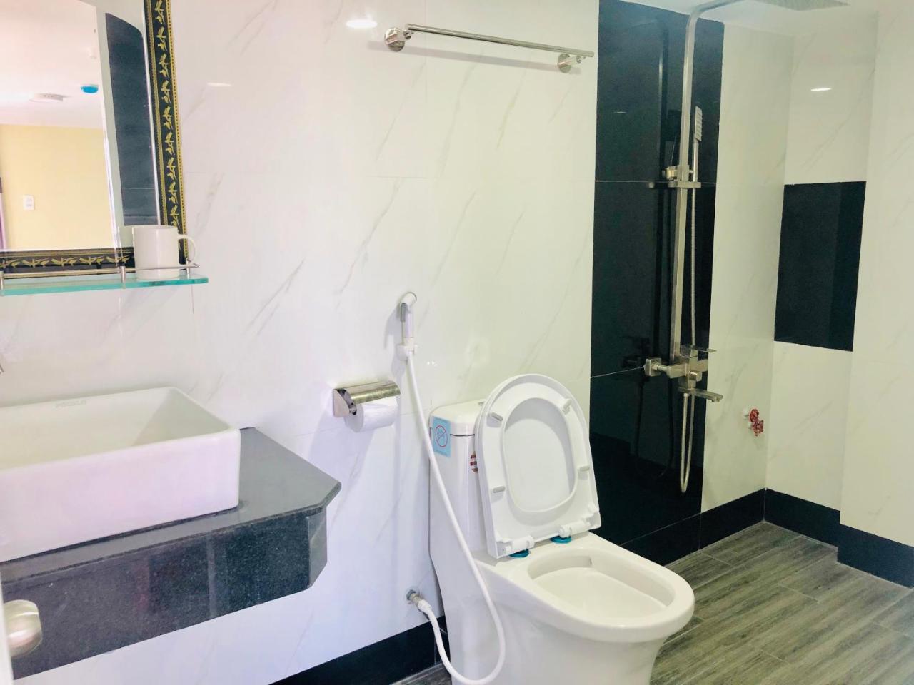 Ngoc Huong Hostel & Apartments 퀴논 외부 사진
