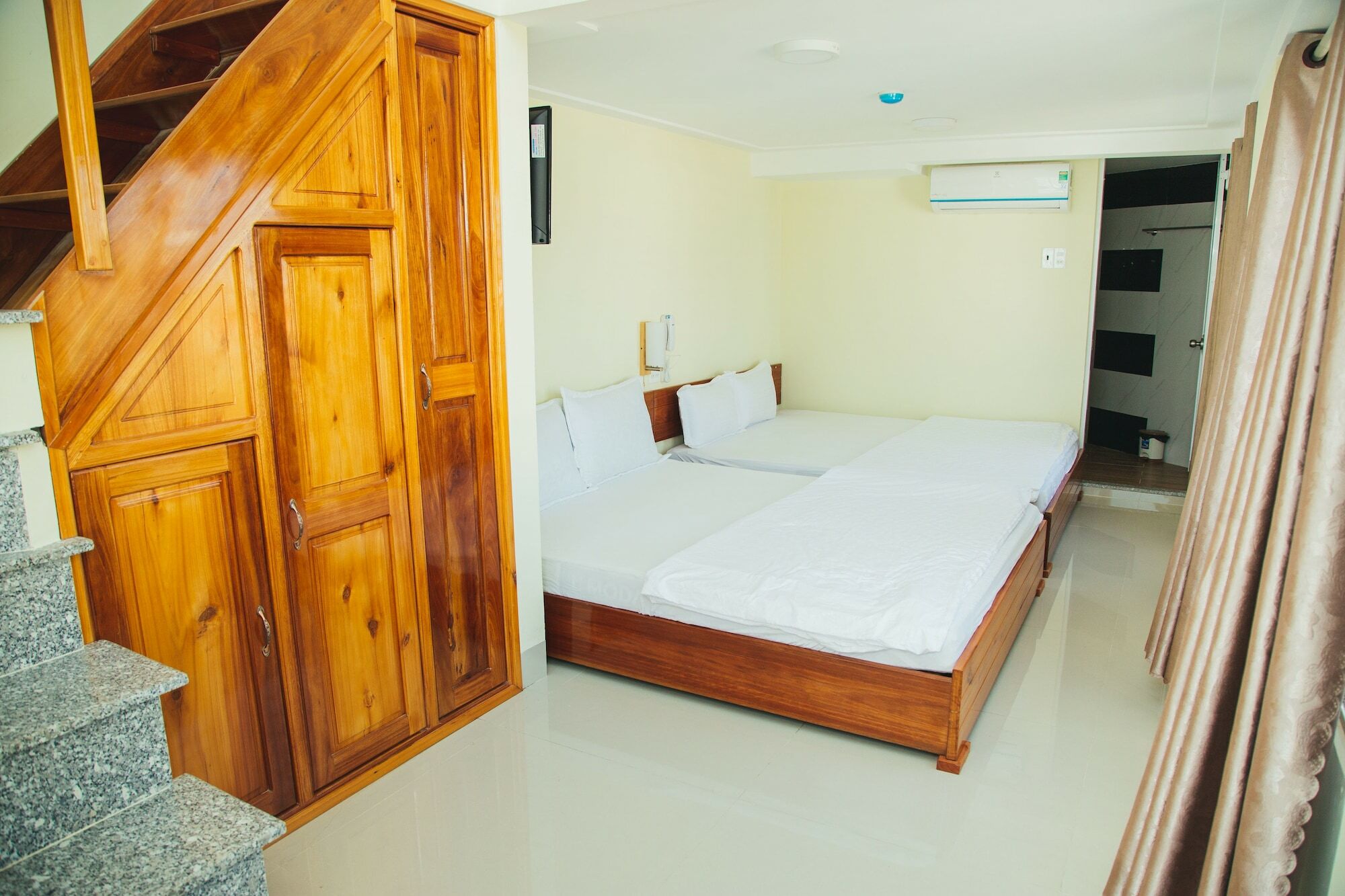 Ngoc Huong Hostel & Apartments 퀴논 외부 사진